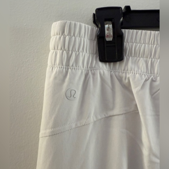 NWOT LULULEMON Swift Mid-Rise Wide-Leg Pant, Off-White, Size 10 - Picture 9 of 10